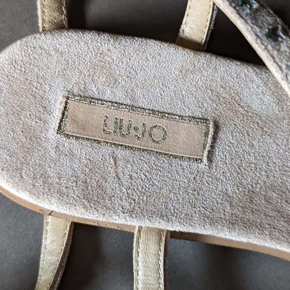 LIU •JO Beige Strappy studded sandals. - Picture 3 of 16